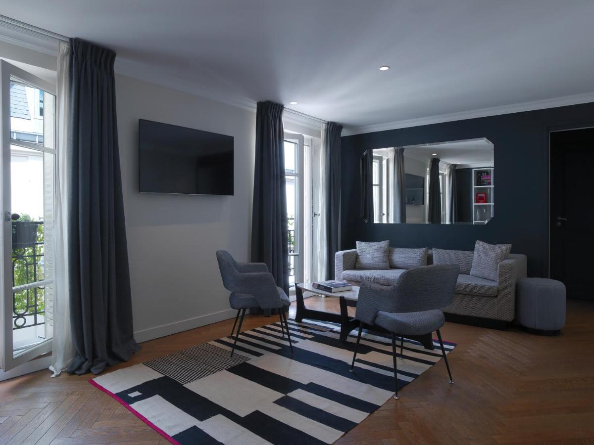 Suite Signature